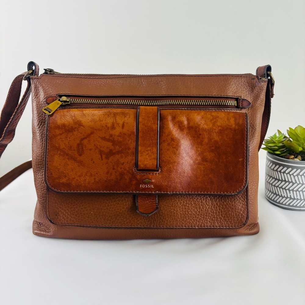 Fossil Kinley Crossbody Bag Brown Pebbled Leather Flap Zip Pocket Messenger